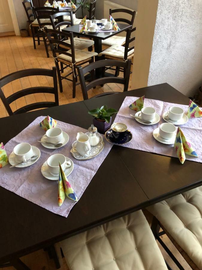 Alte Schule Cafe Und Pension Drehna المظهر الخارجي الصورة